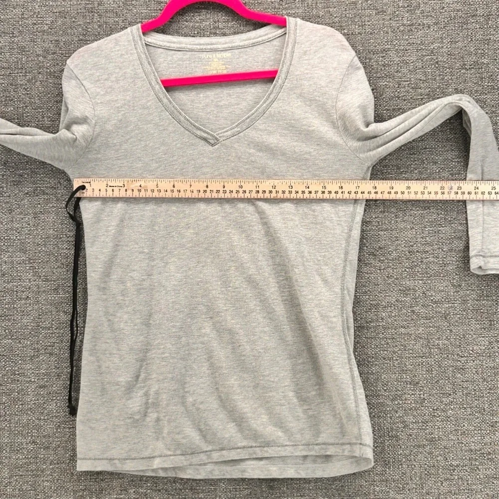 Pure & Simple Clothing V-Neck Tee‎ Gray Large